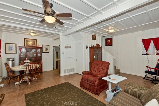 23376 Knapps Cutoff, Crestline, CA 92325