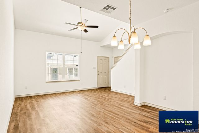 2087 Silver Oak Dr, San Antonio, TX 78213