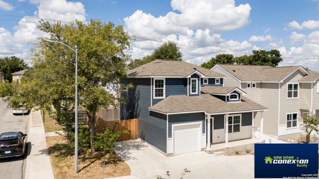 2087 Silver Oak Dr, San Antonio, TX 78213