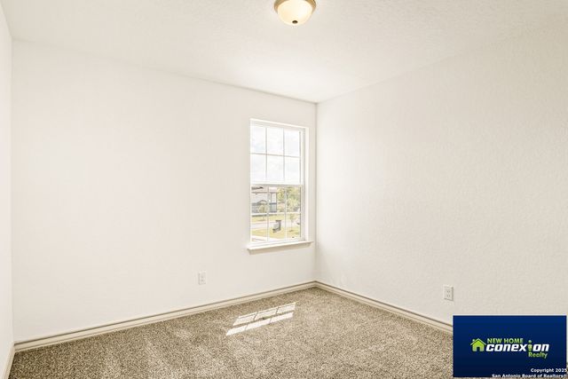 2087 Silver Oak Dr, San Antonio, TX 78213