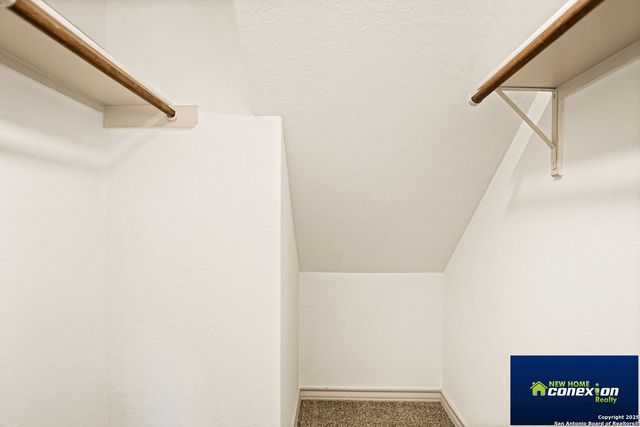 2087 Silver Oak Dr, San Antonio, TX 78213