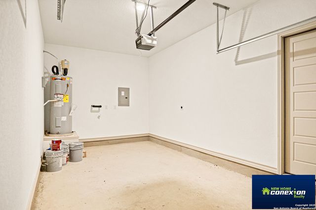 2087 Silver Oak Dr, San Antonio, TX 78213