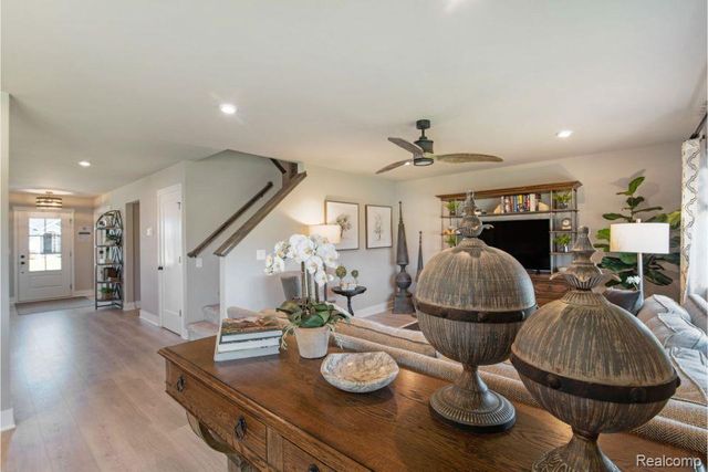 7044 Primrose Lane, Grand Blanc Charter Township, MI 49024