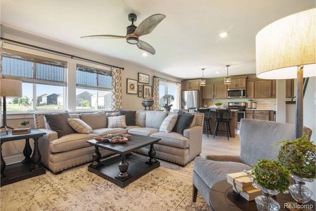 7044 Primrose Lane, Grand Blanc Charter Township, MI 49024