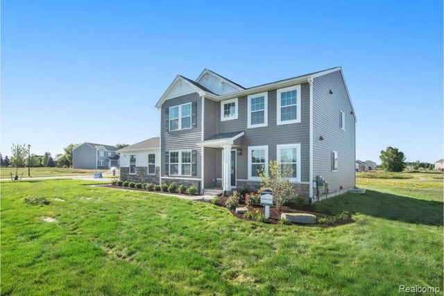 7044 Primrose Lane, Grand Blanc Charter Township, MI 49024