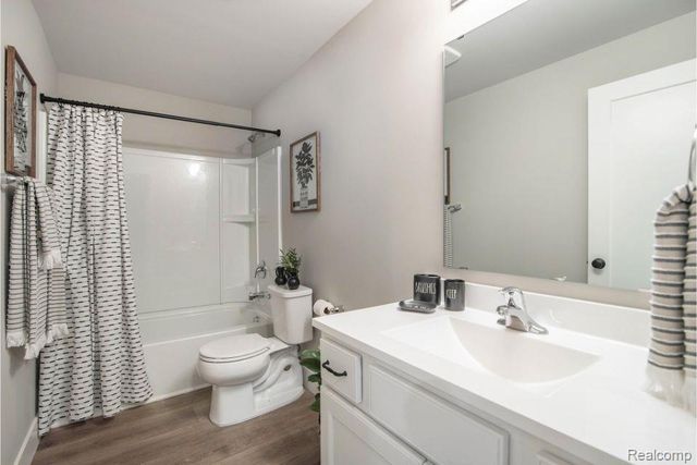 7044 Primrose Lane, Grand Blanc Charter Township, MI 49024