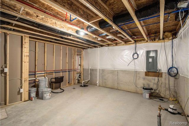 7044 Primrose Lane, Grand Blanc Charter Township, MI 49024