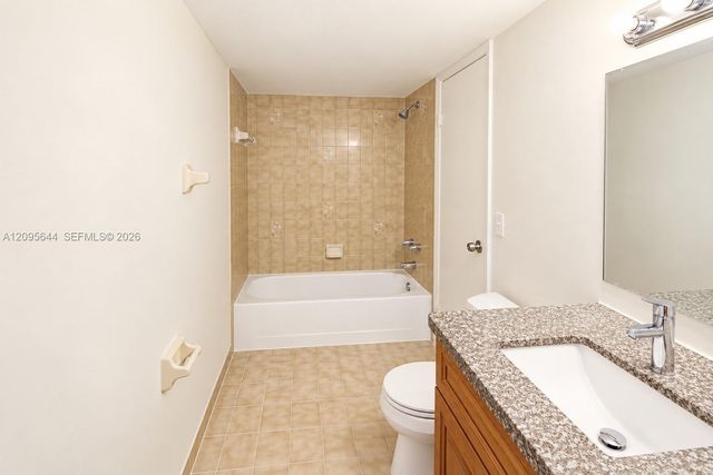 11750 SW 18th Street 416-I, Miami, FL 33175