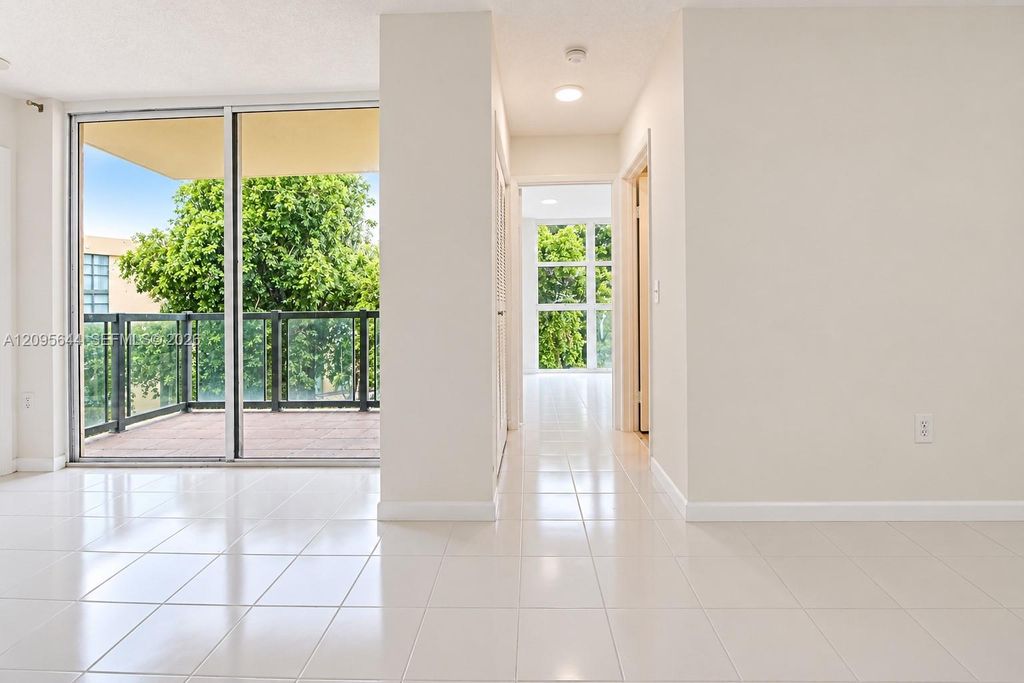 11750 SW 18th Street 416-I, Miami, FL 33175
