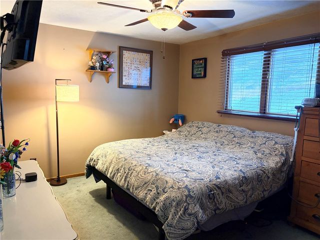 120 Lyn Dale Drive, Center Twp, PA 16001