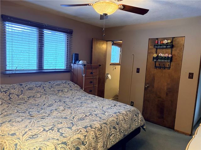 120 Lyn Dale Drive, Center Twp, PA 16001