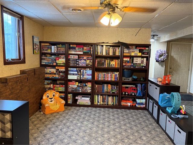 120 Lyn Dale Drive, Center Twp, PA 16001