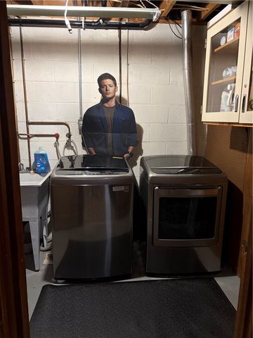 120 Lyn Dale Drive, Center Twp, PA 16001