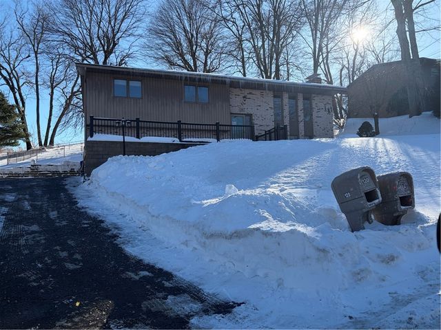 120 Lyn Dale Drive, Center Twp, PA 16001