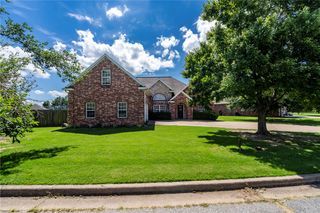 2370 Montclair Avenue, Siloam Springs, AR 72761