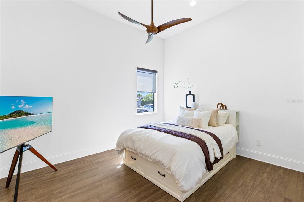 Image 25 of property listing at 9076 SANTORINI DRIVE, Orlando, FL 32827