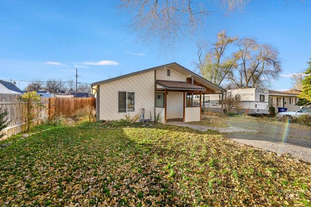 321 Monroe St, Twin Falls, ID 83301