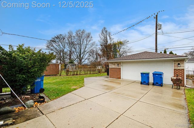 14103 Colpaert Drive, Warren, MI 48088