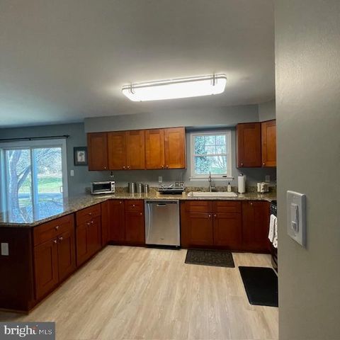 18812 JADE CT, Gaithersburg, MD 20879