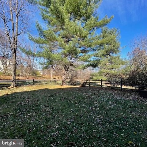 18812 JADE CT, Gaithersburg, MD 20879