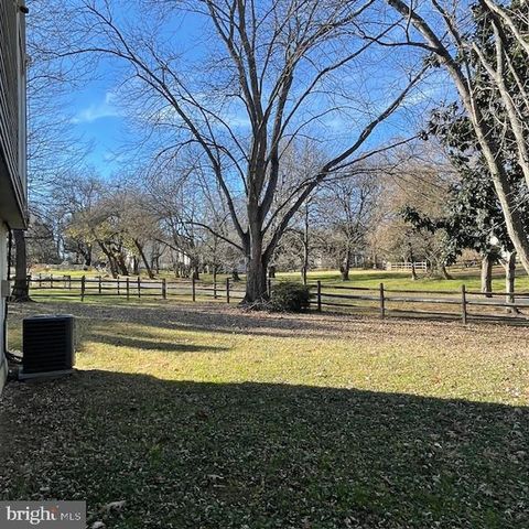 18812 JADE CT, Gaithersburg, MD 20879