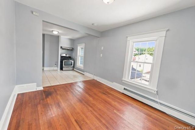 9 Arlington Place, Newburgh, NY 12550