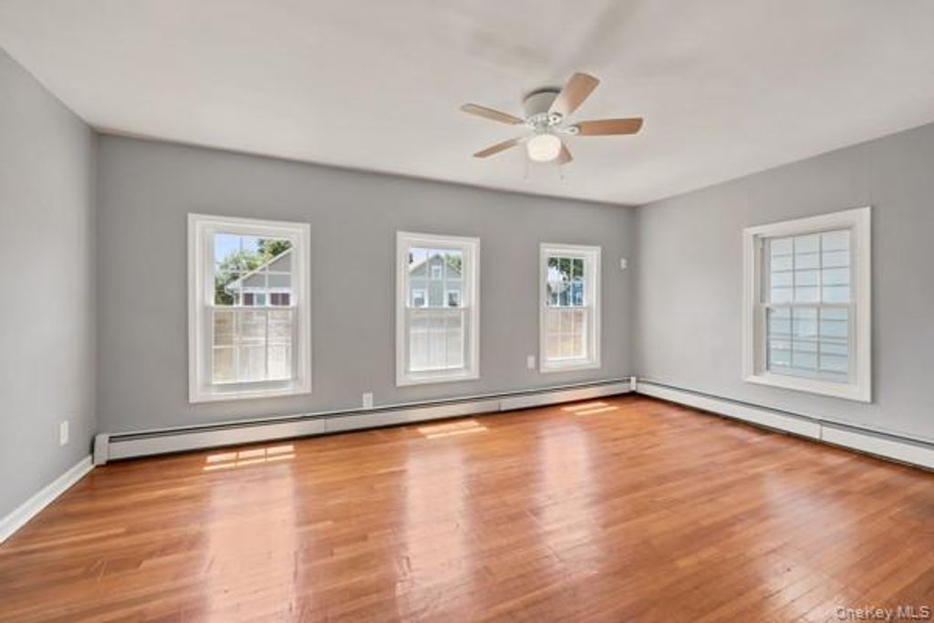 9 Arlington Place, Newburgh, NY 12550