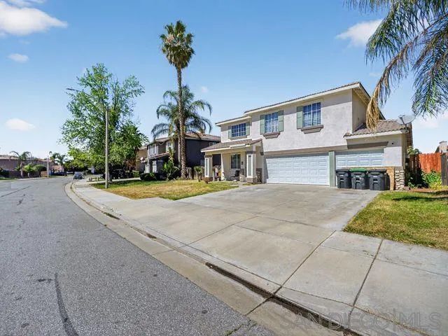 2824 Lancaster Ave, Hemet, CA 92545