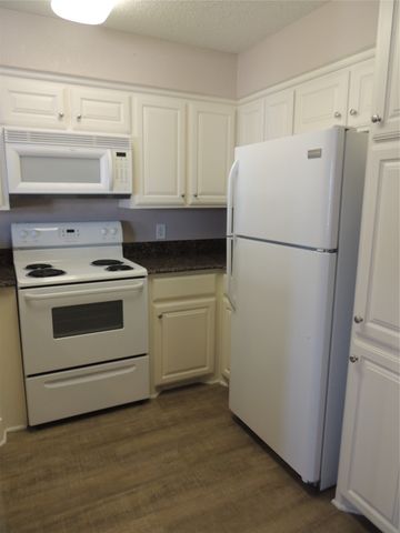 3125 Sondra Drive 108, Fort Worth, TX 76107