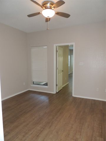 3125 Sondra Drive 108, Fort Worth, TX 76107