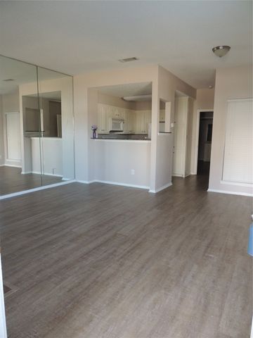 3125 Sondra Drive 108, Fort Worth, TX 76107
