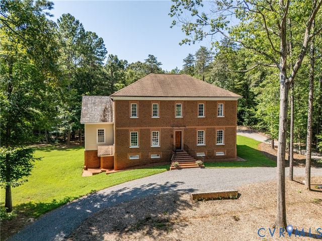 13173 Scotchtown Rd, Beaverdam, VA 23015