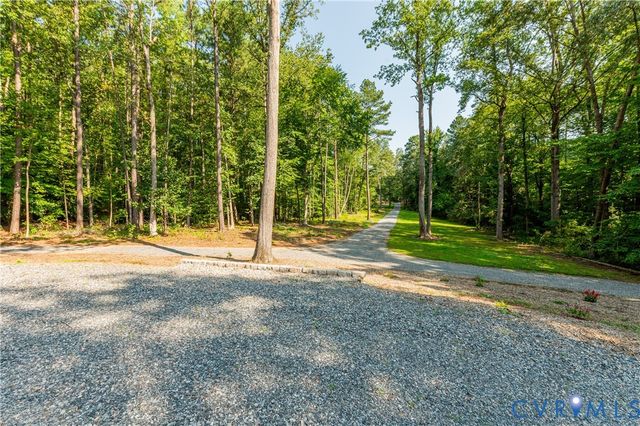 13173 Scotchtown Rd, Beaverdam, VA 23015