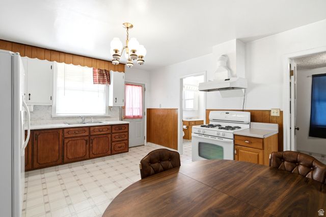 4997 S 2700 W, Roy, UT 84067