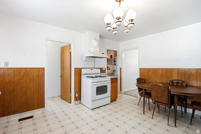 4997 S 2700 W, Roy, UT 84067
