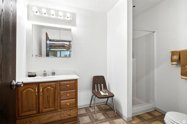 4997 S 2700 W, Roy, UT 84067