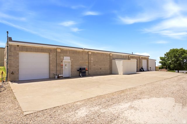4997 S 2700 W, Roy, UT 84067