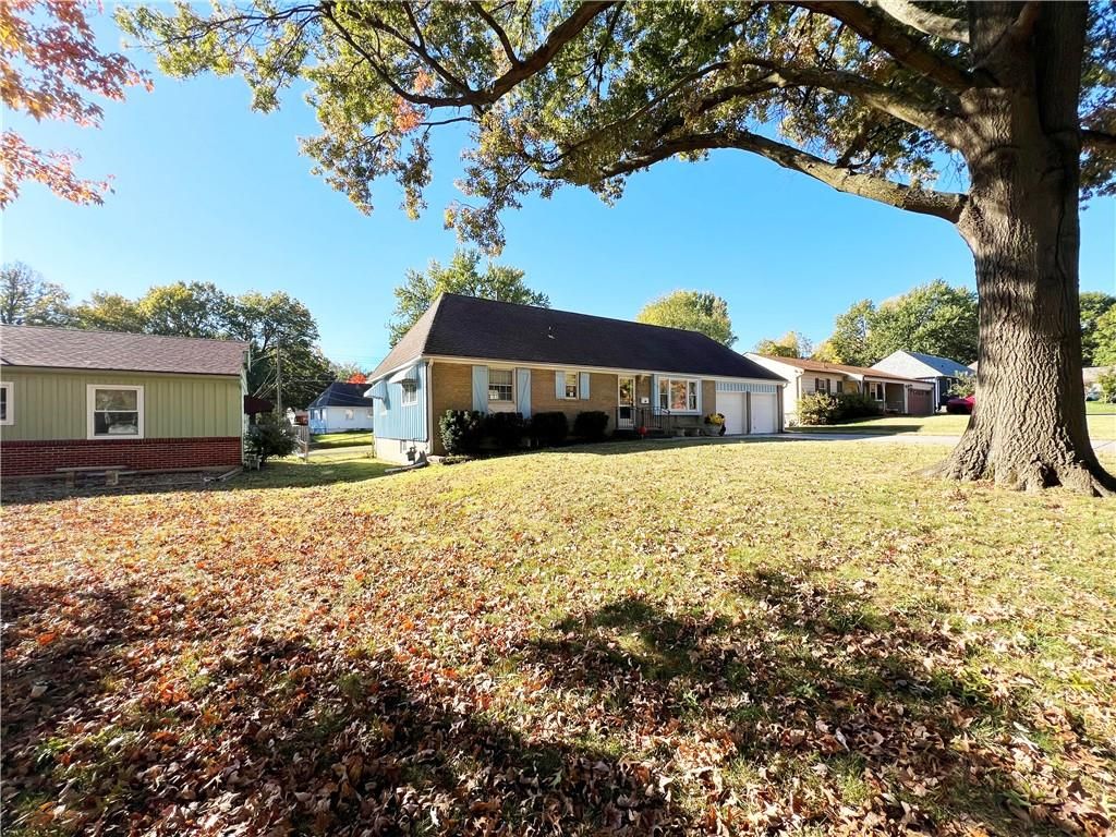 7111 W 71st Terrace, Overland Park, KS 66204