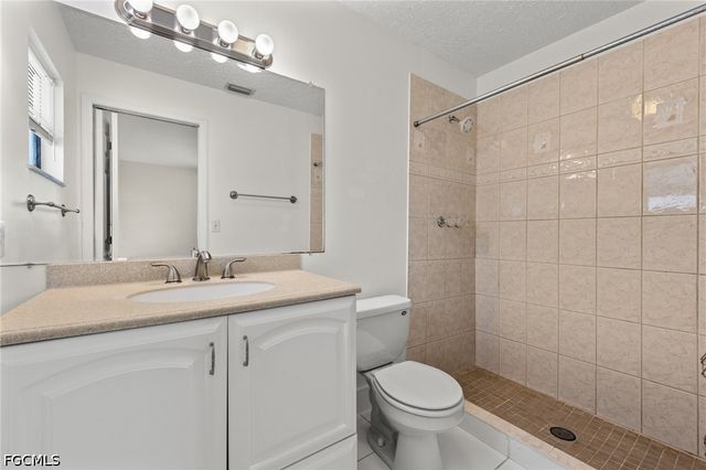 1944 Country Club BLVD, Cape Coral, FL 33990