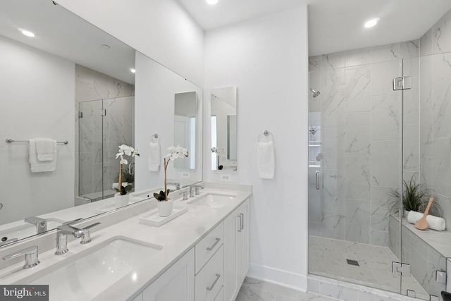5548 TOPAZ LN, Bethesda, MD 20816