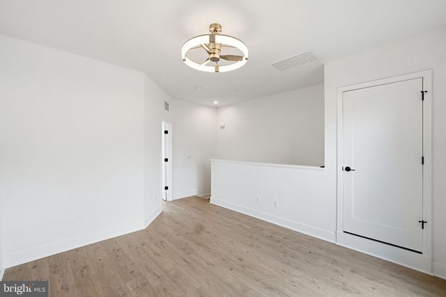 5548 TOPAZ LN, Bethesda, MD 20816