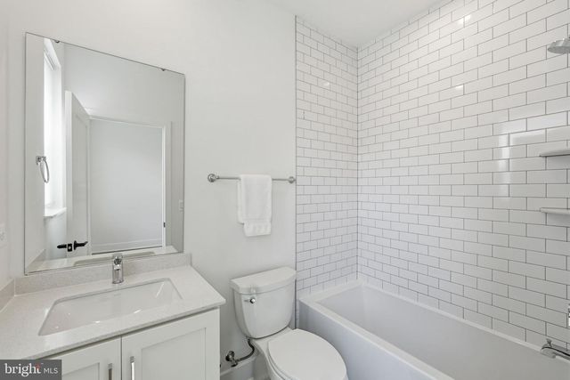 5548 TOPAZ LN, Bethesda, MD 20816