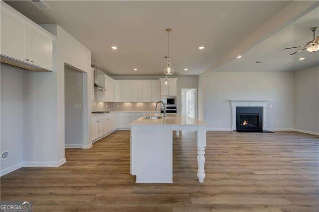 154 Haverling Pass, Hampton, GA 30228