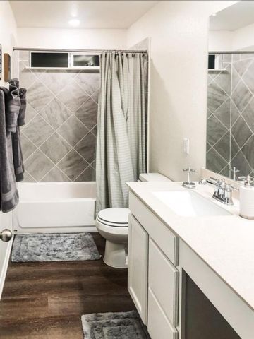 803 Sandhill DR, Austin, TX 78748