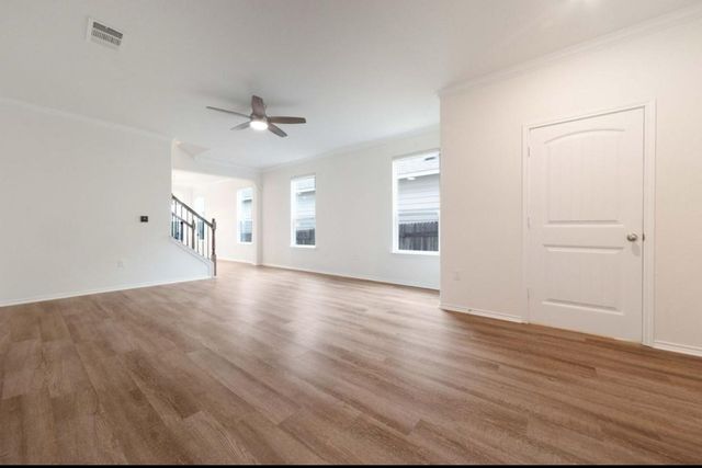 803 Sandhill DR, Austin, TX 78748