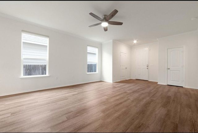 803 Sandhill DR, Austin, TX 78748