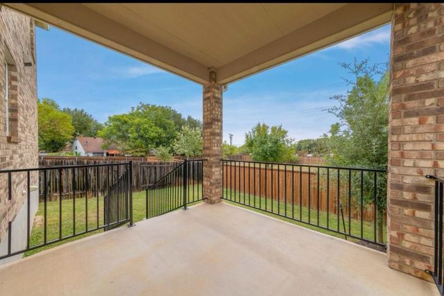 803 Sandhill DR, Austin, TX 78748