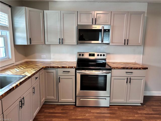 1209 Filbert Place, High Point, NC 27260