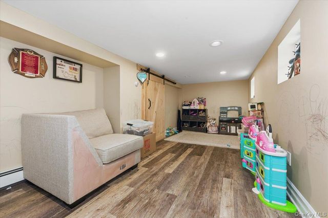 24 Poplar Avenue 24, Bronx, NY 10465