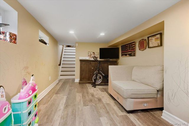 24 Poplar Avenue 24, Bronx, NY 10465